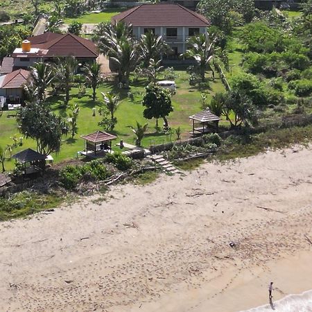 Mama Nings Beach Hotel Sekongkang Eksteriør billede